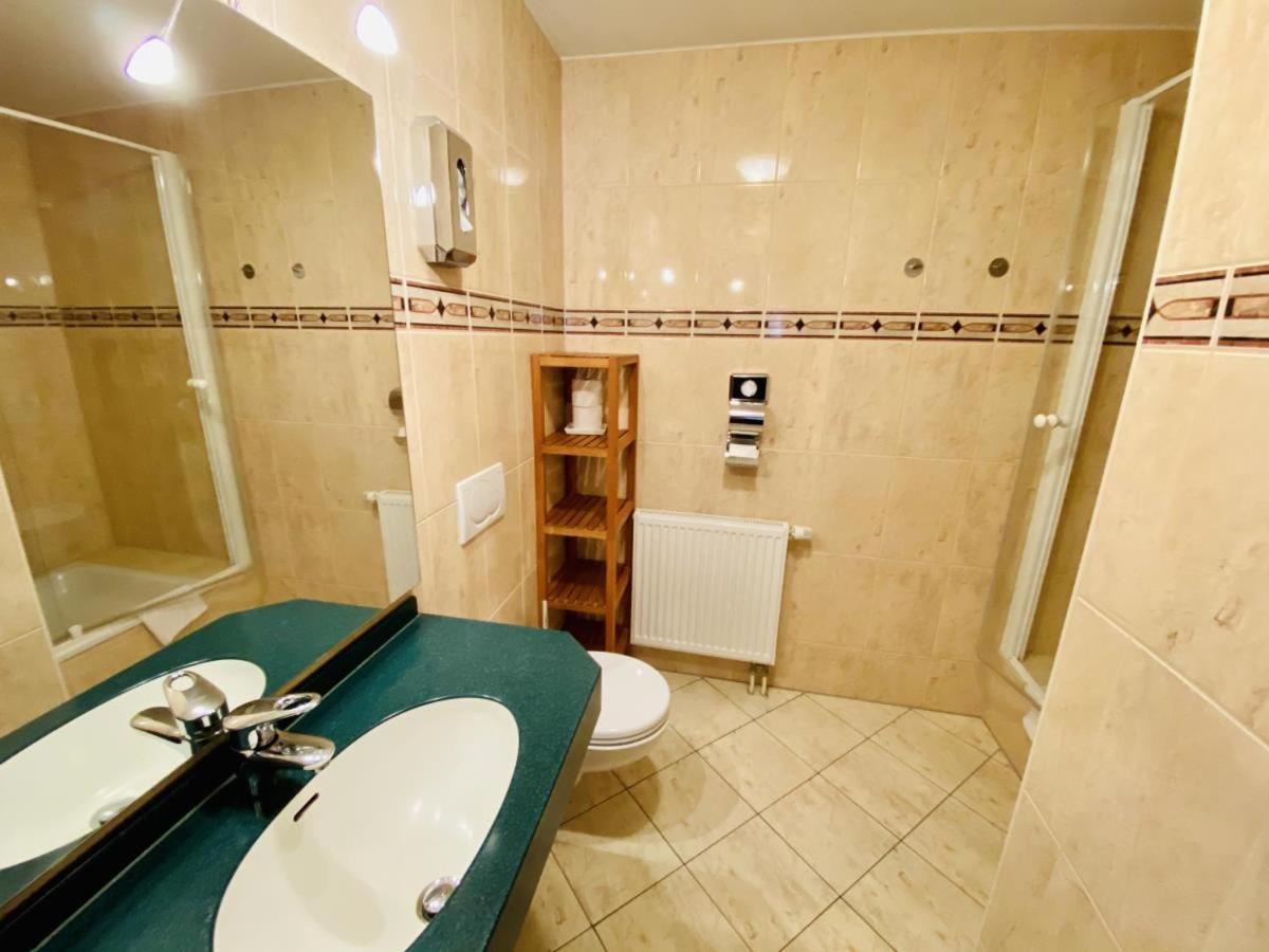 Apartment Doppelzimmer Dinner, Direkt Am Alten Strom *
